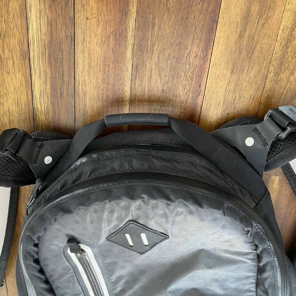 Nike running backpack with rain cover shoe compartment gray gym bag travel bag - Picture 11 of 13